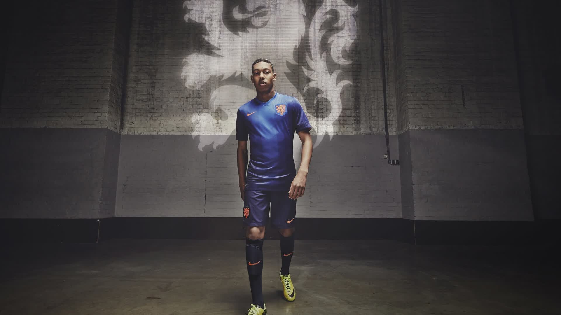 世界杯E组冷门!芬兰3-1力克乌兹别克斯坦,B费独造两球演绎攻守转换教科书